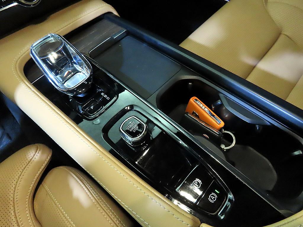 Volvo S90 - Vista 12