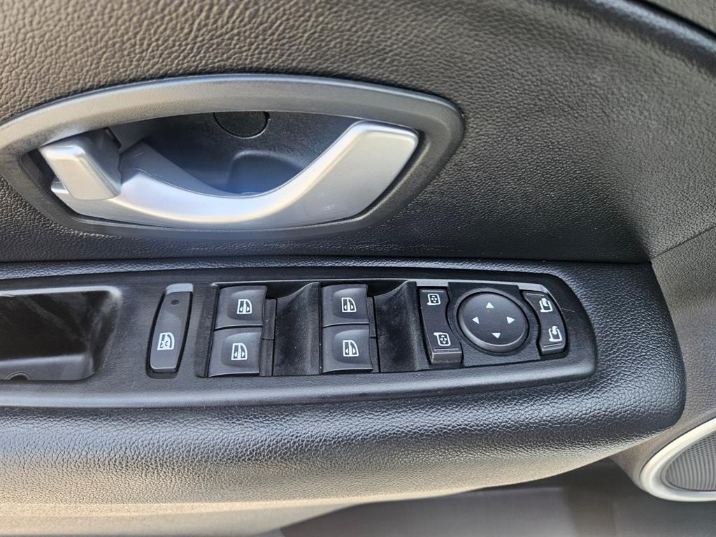 SAMSUNG SM3 - Vista 10