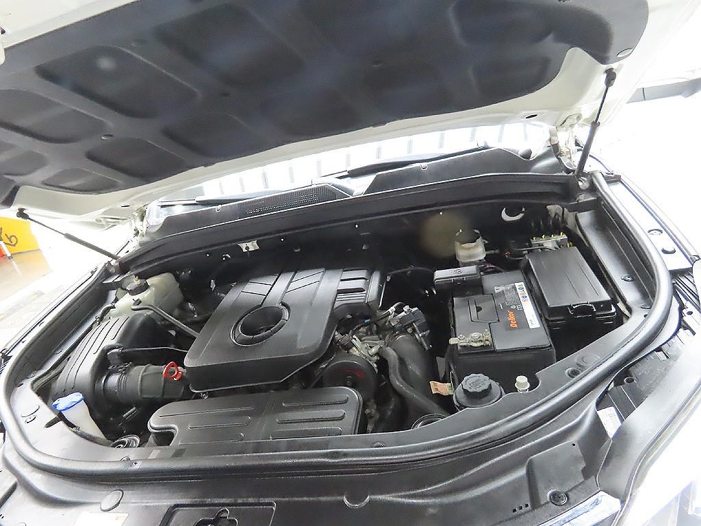 Ssangyong Rexton 2019 Blanco - Importación desde Corea - HF Imports Iquique - Foto 7