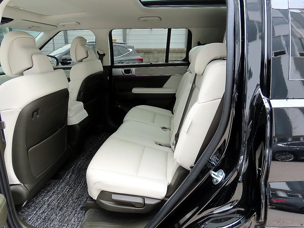 HYUNDAI Santa Fe - Vista 6