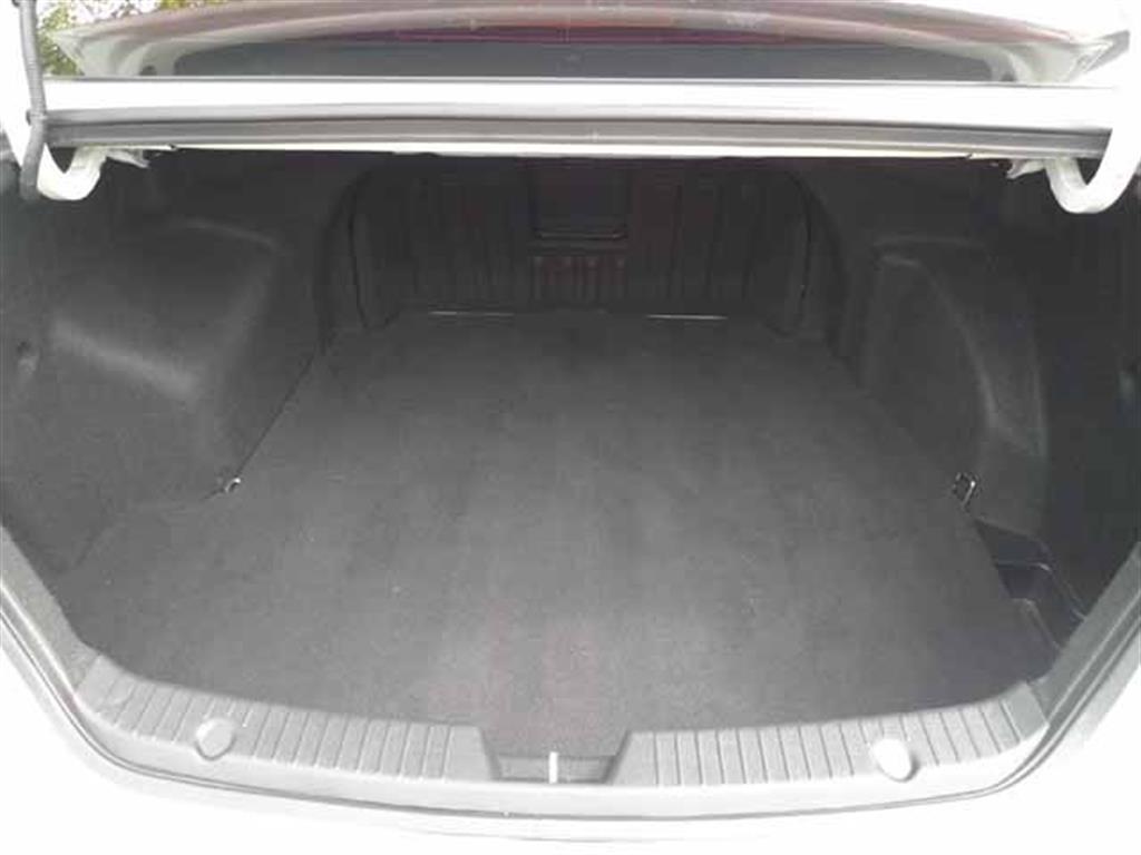 HYUNDAI Sonata - Vista 6