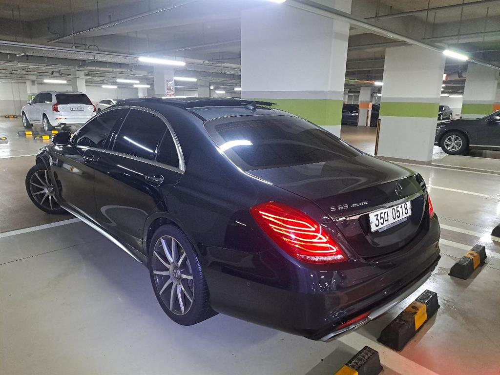 Mercedes Benz S Class - Vista 3