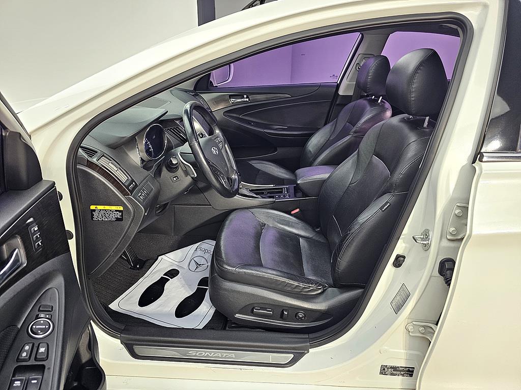 HYUNDAI Sonata - Vista 8