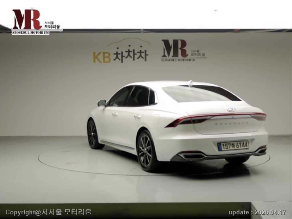 HYUNDAI Grandeur - Vista 2