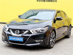 Nissan Maxima - Vista 4