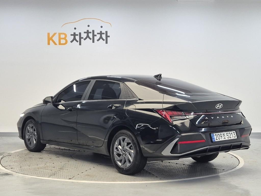HYUNDAI Avante 2024 Negro - Importación desde Corea - HF Imports Iquique - Foto 18