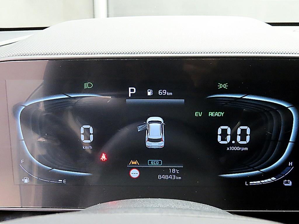 KIA Niro - Vista 8