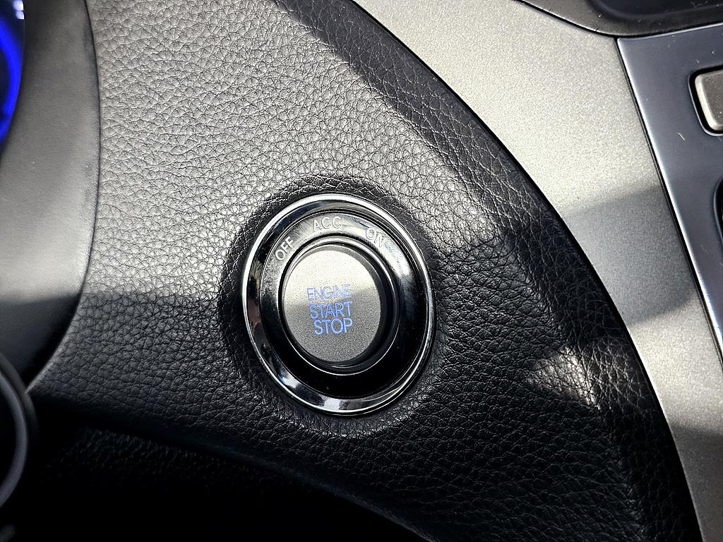 HYUNDAI Grandeur - Vista 12