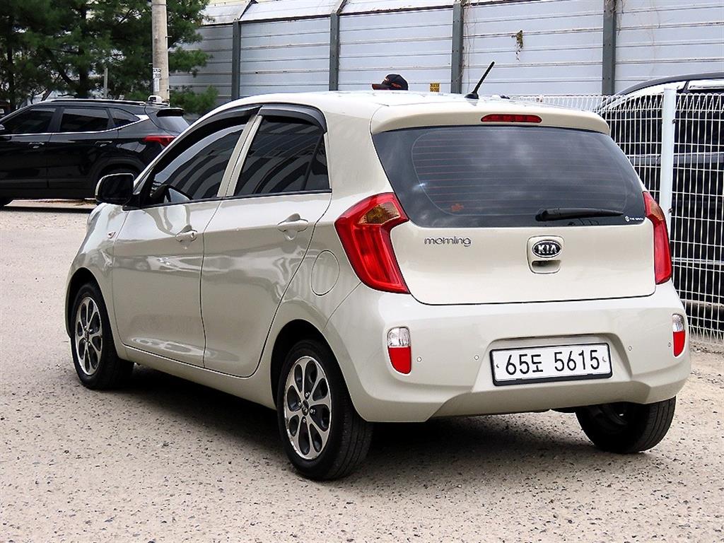 KIA Morning - Vista 3