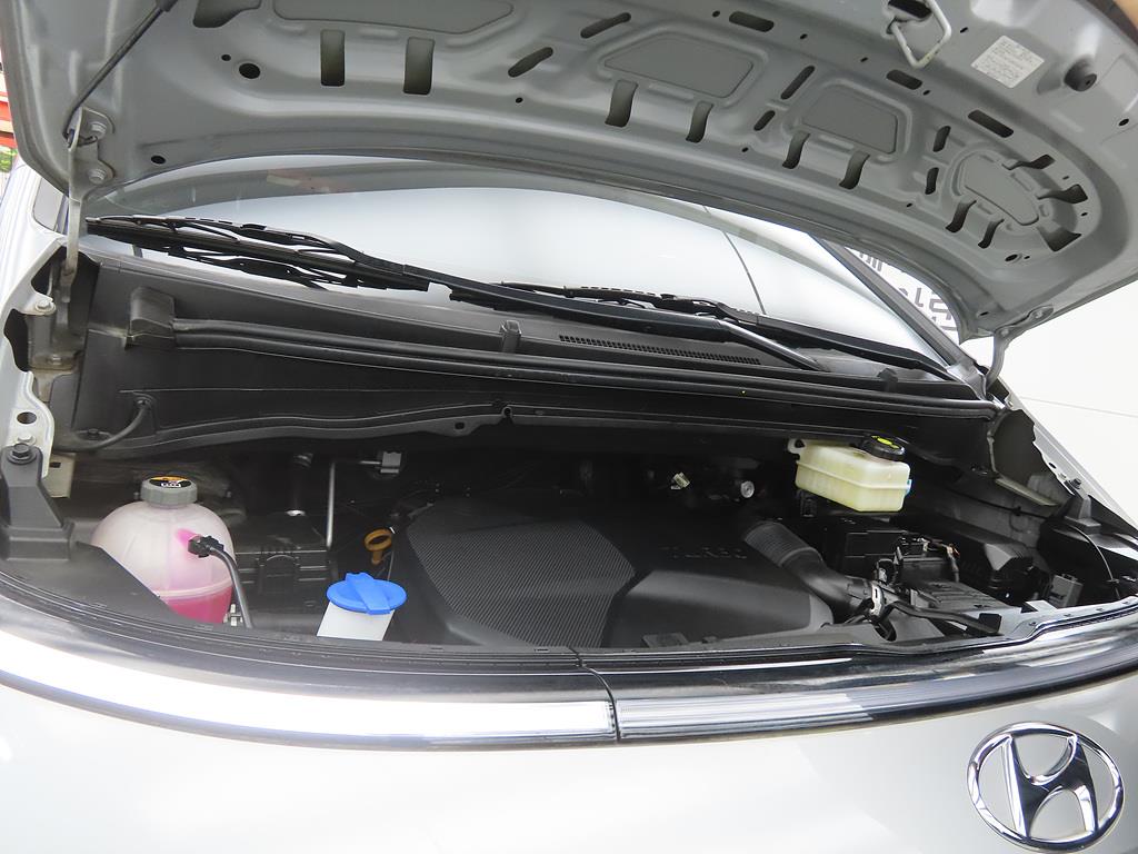 HYUNDAI Staria 2022 Plateado - Importación desde Corea - HF Imports Iquique - Foto 19