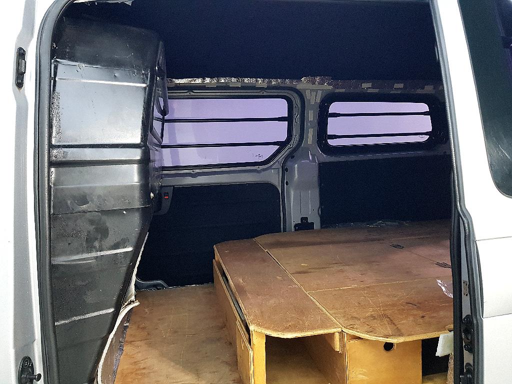 HYUNDAI Starex - Vista 9