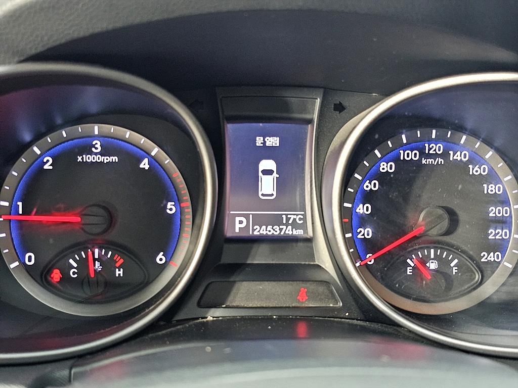 HYUNDAI Santa Fe - Vista 7