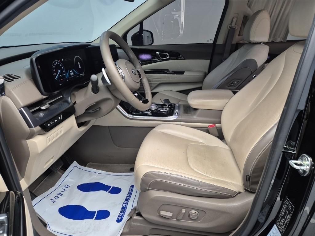 KIA Carnival - Vista 6