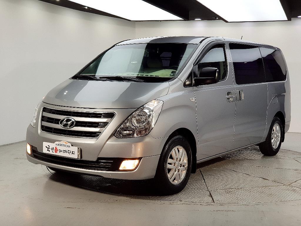 HYUNDAI Starex 2017 Plateado - Importación desde Corea - HF Imports Iquique - Foto 1
