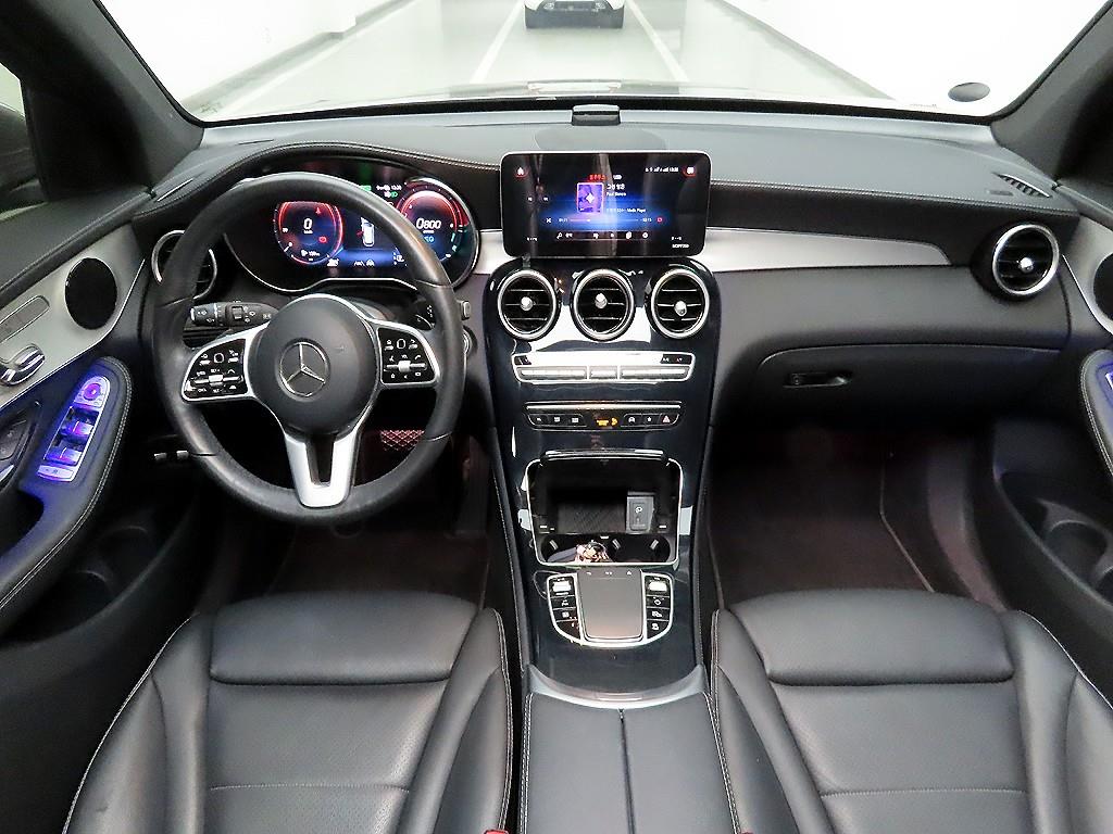 Mercedes Benz GLC Class - Vista 8