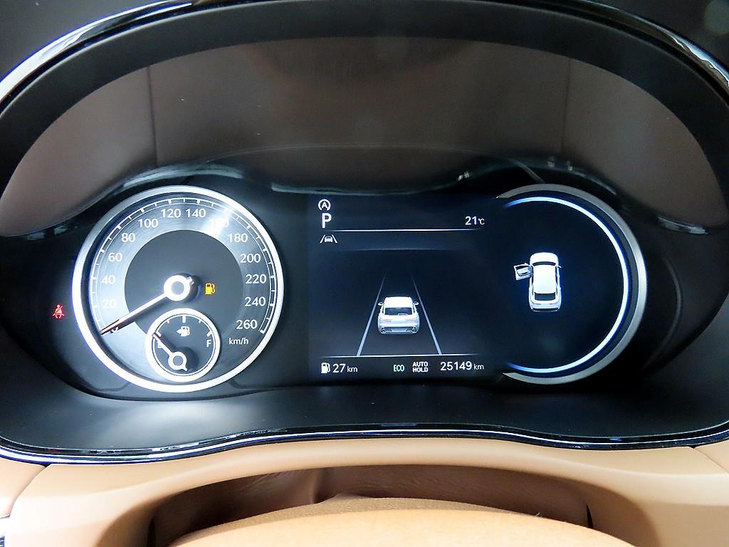 Genesis GV70 - Vista 9