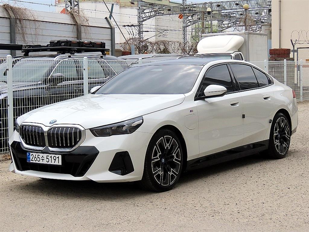 BMW 5 Series - Vista 2