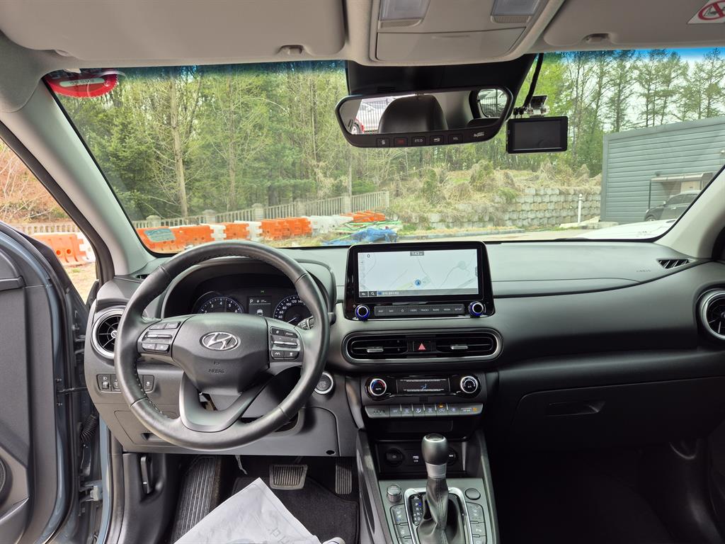 HYUNDAI Kona - Vista 11