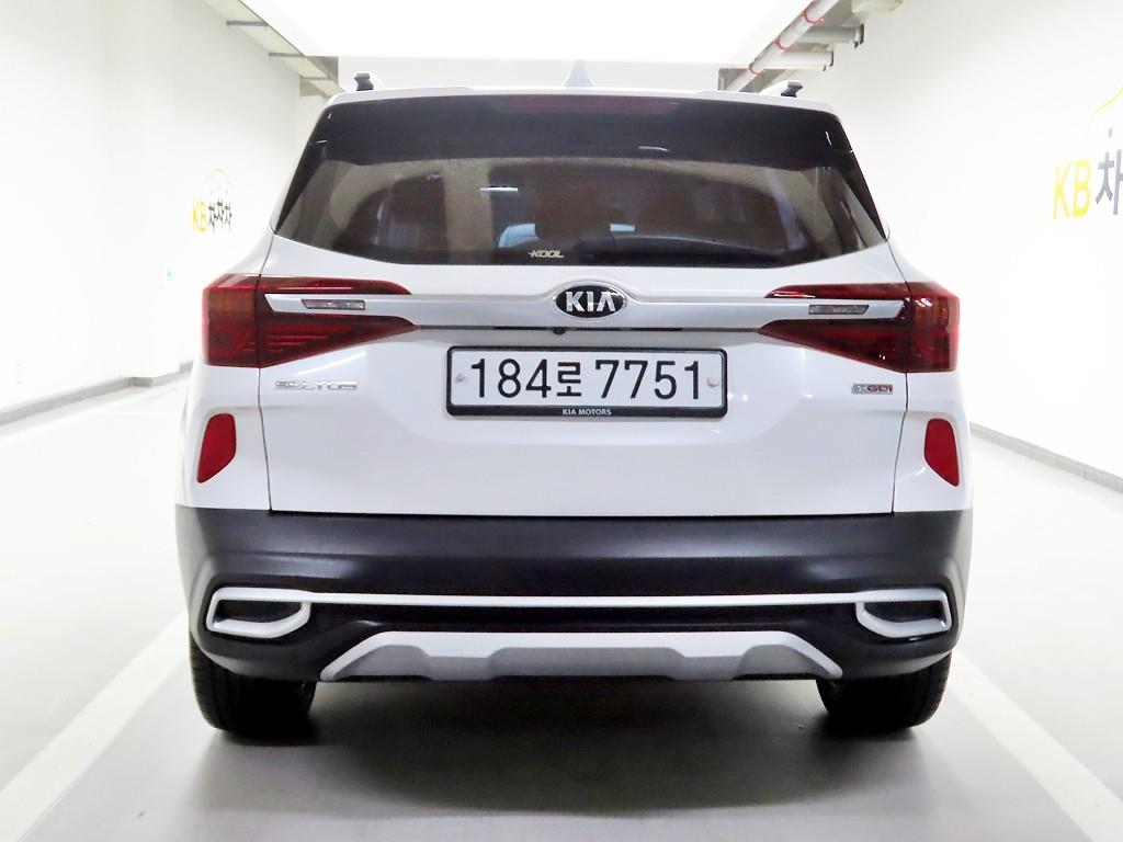 KIA Seltos - Vista 3