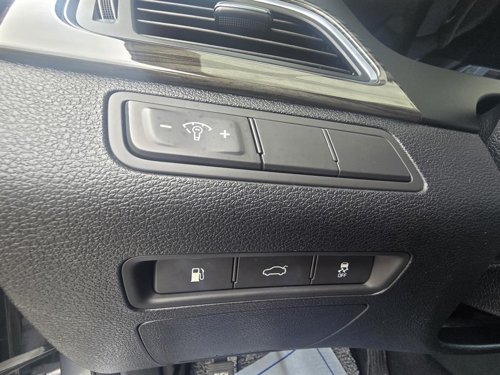 HYUNDAI Sonata - Vista 11