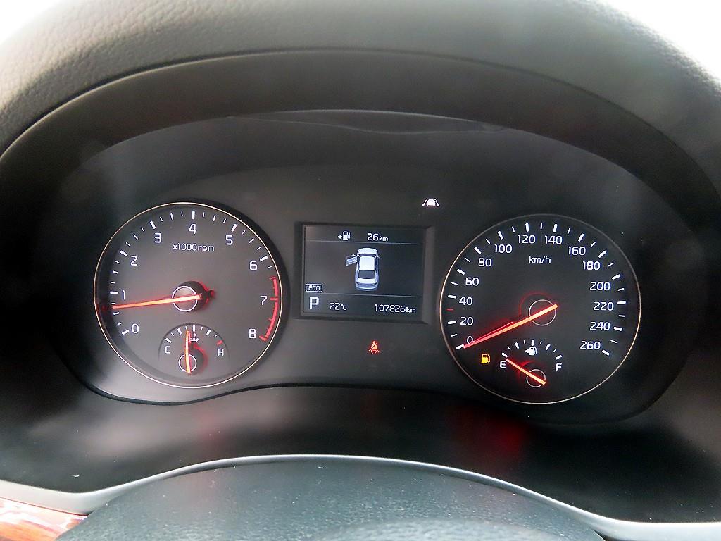 KIA K7 - Vista 9