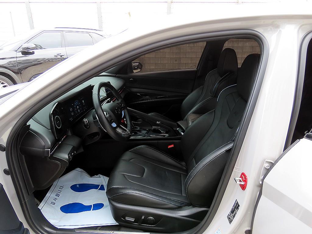 HYUNDAI Avante - Vista 5