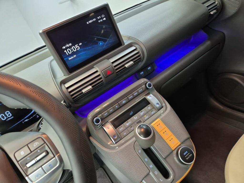 HYUNDAI Casper - Vista 12