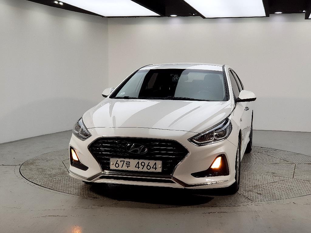 HYUNDAI Sonata - Vista 2