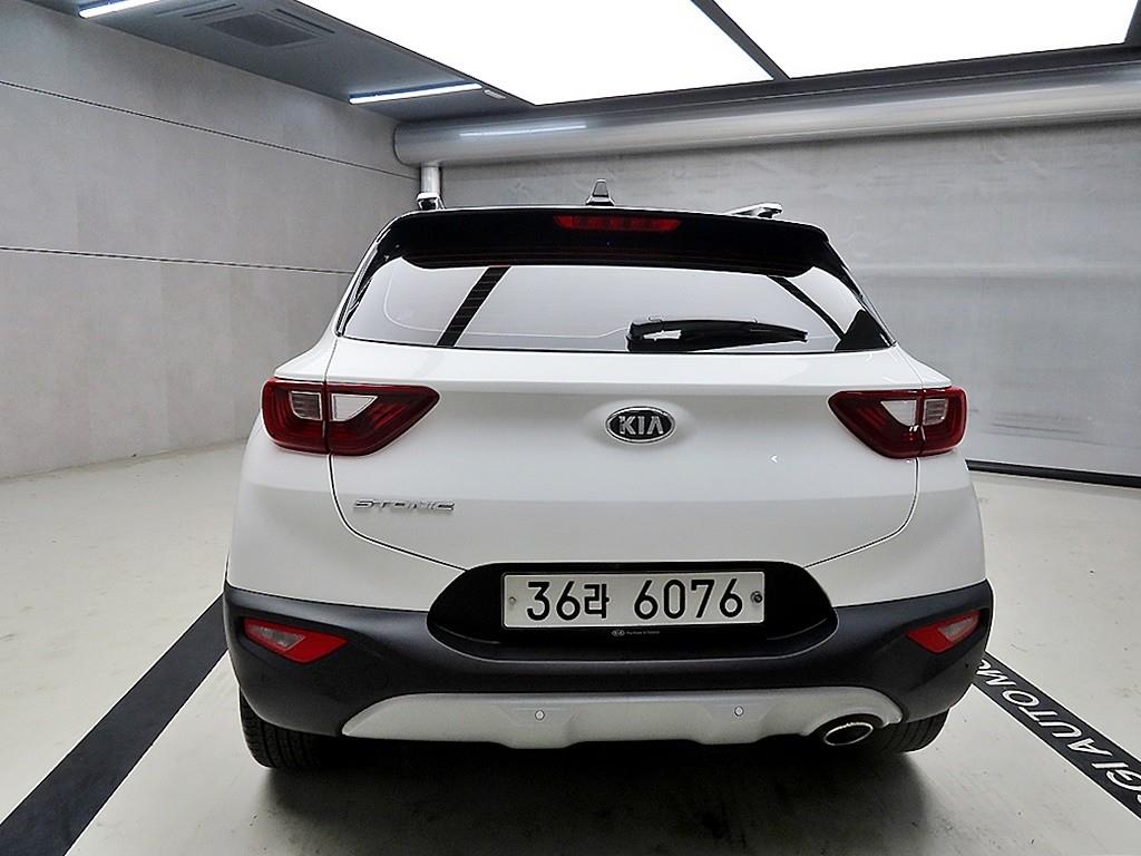 KIA Stonic - Vista 3