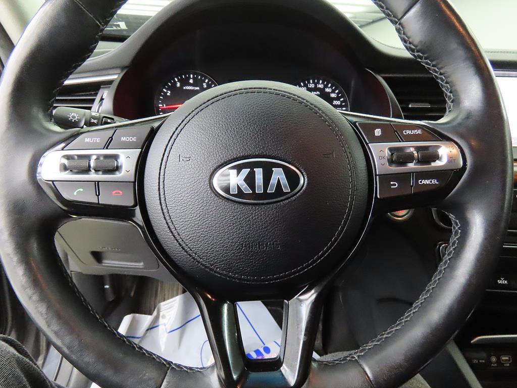 KIA K7 - Vista 9