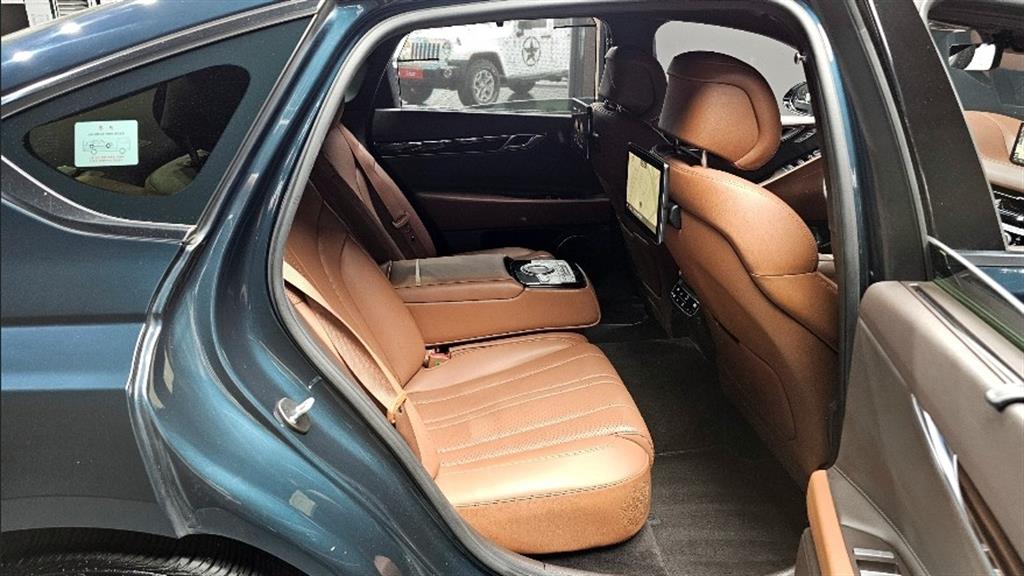 Genesis G80 - Vista 11