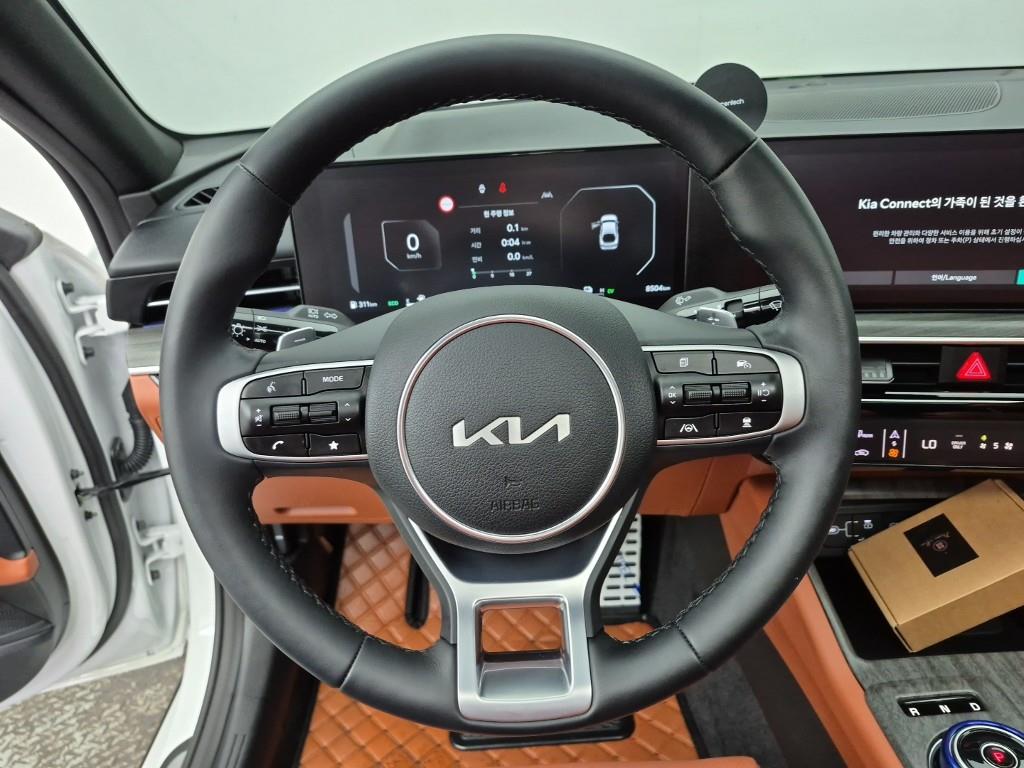 KIA K5 - Vista 9