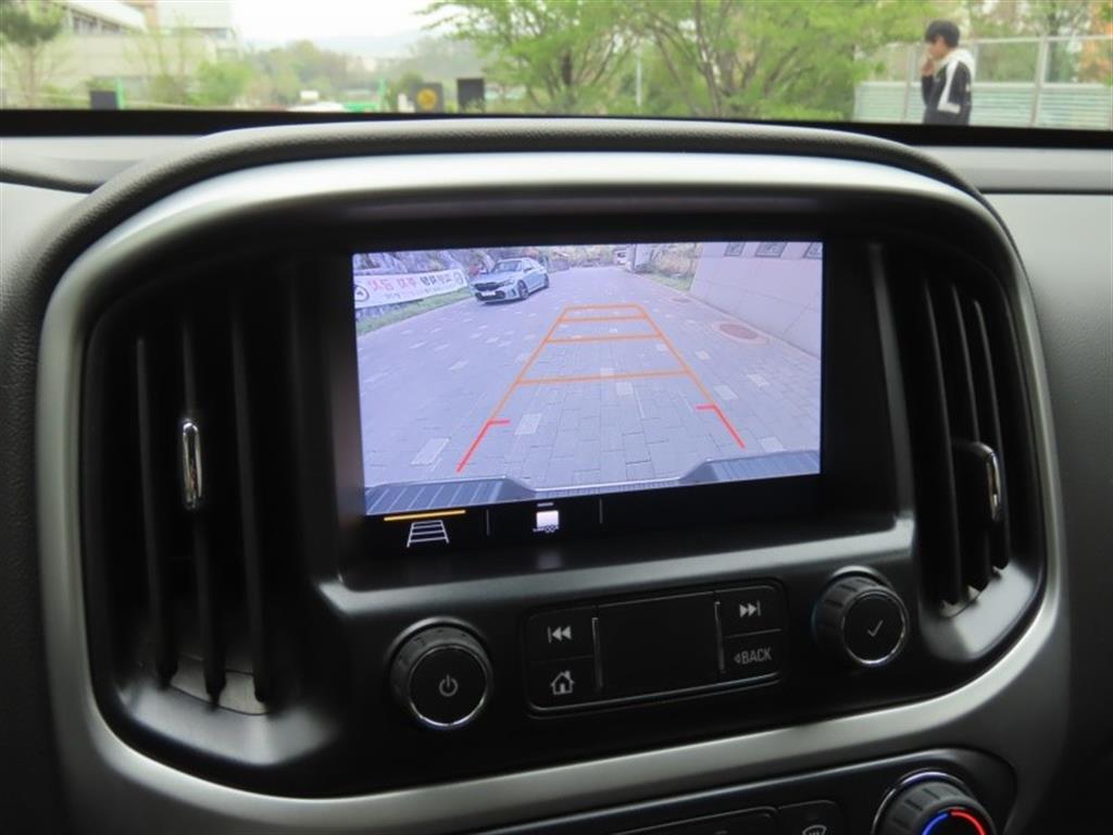 Chevrolet ?Colorado 2022 Negro - Importación desde Corea - HF Imports Iquique - Foto 9