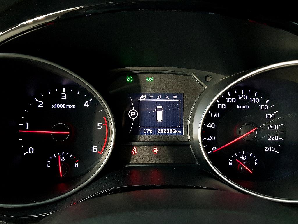 KIA Carnival - Vista 7