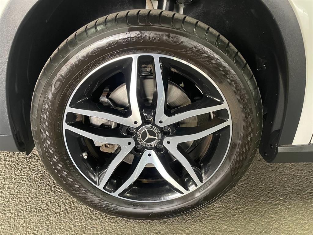 Mercedes Benz GLA Class - Vista 7
