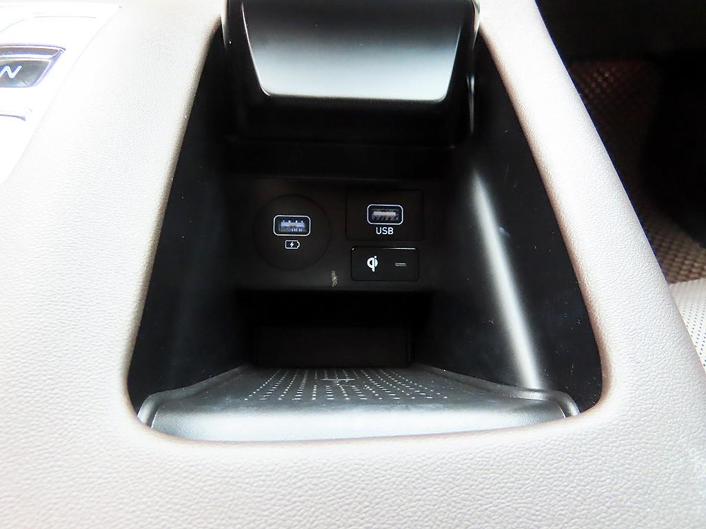 HYUNDAI Grandeur - Vista 12