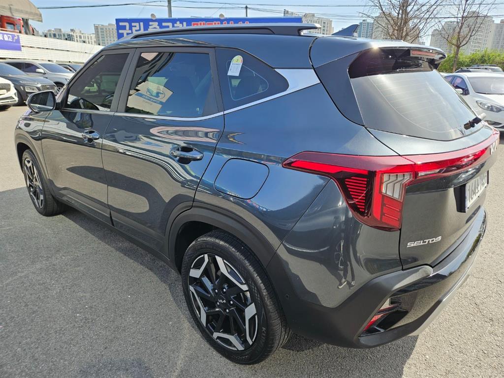KIA Seltos - Vista 6