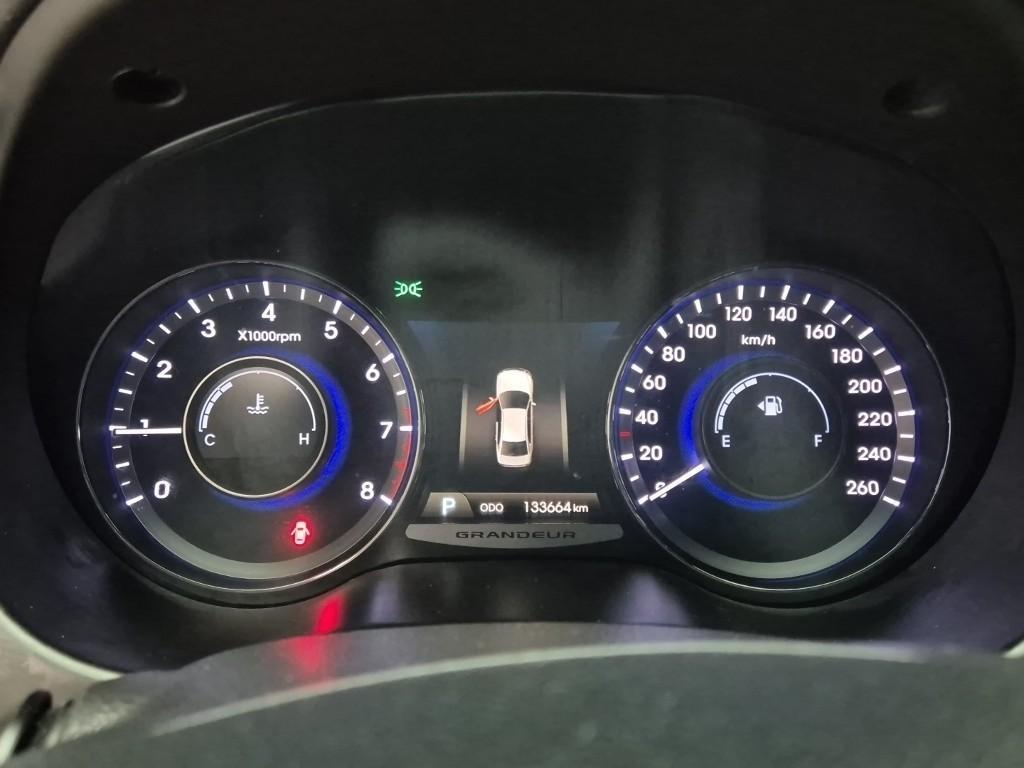 HYUNDAI Grandeur - Vista 6