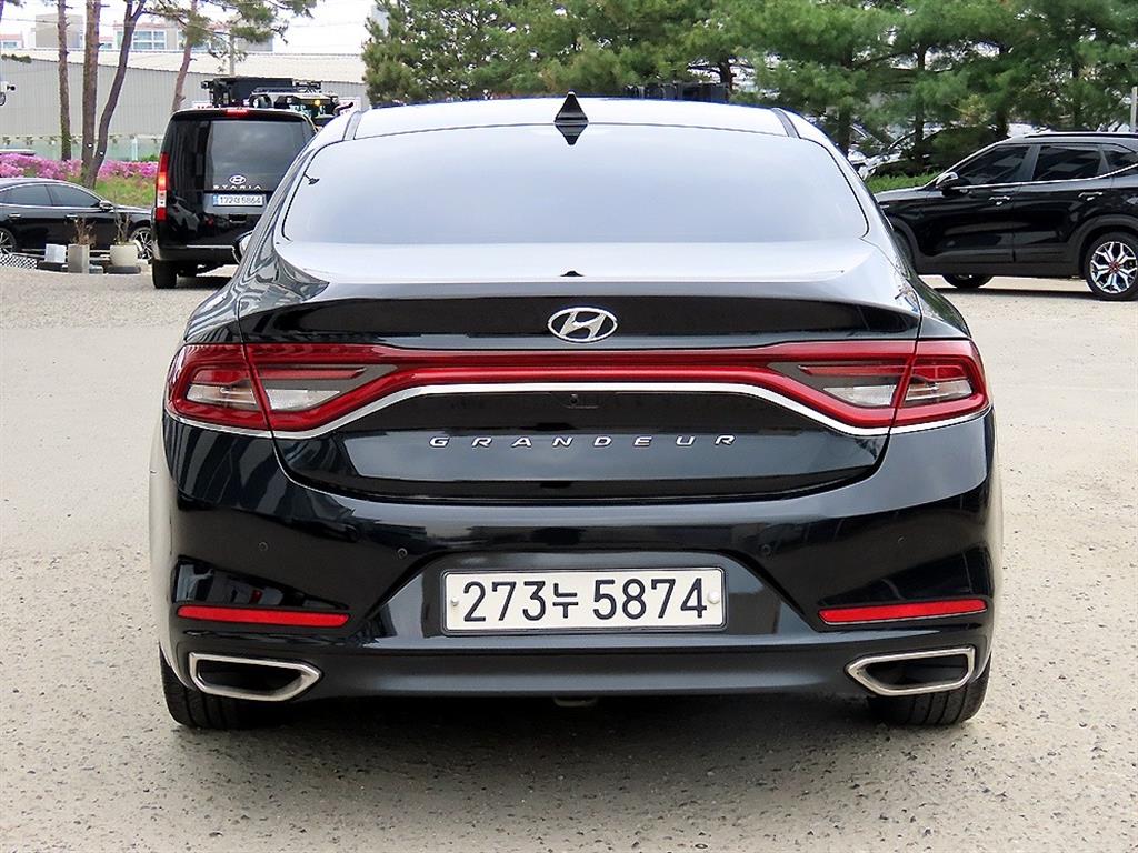 HYUNDAI Grandeur - Vista 4