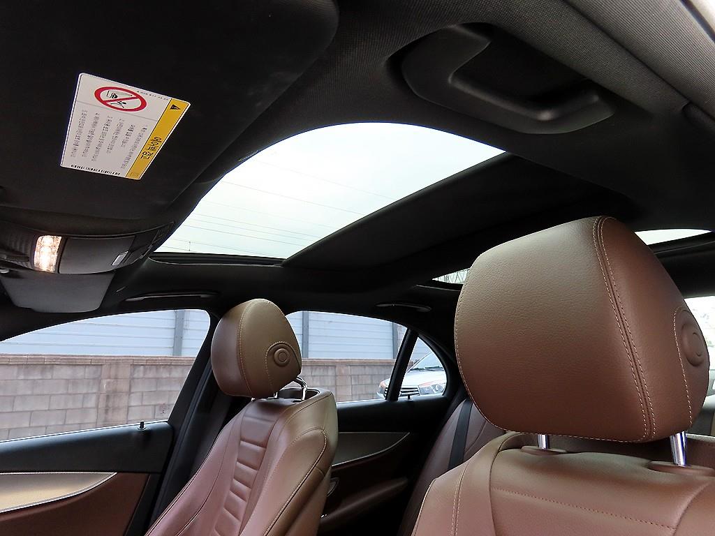 Mercedes Benz E class 2019 Blanco - Importación desde Corea - HF Imports Iquique - Foto 18