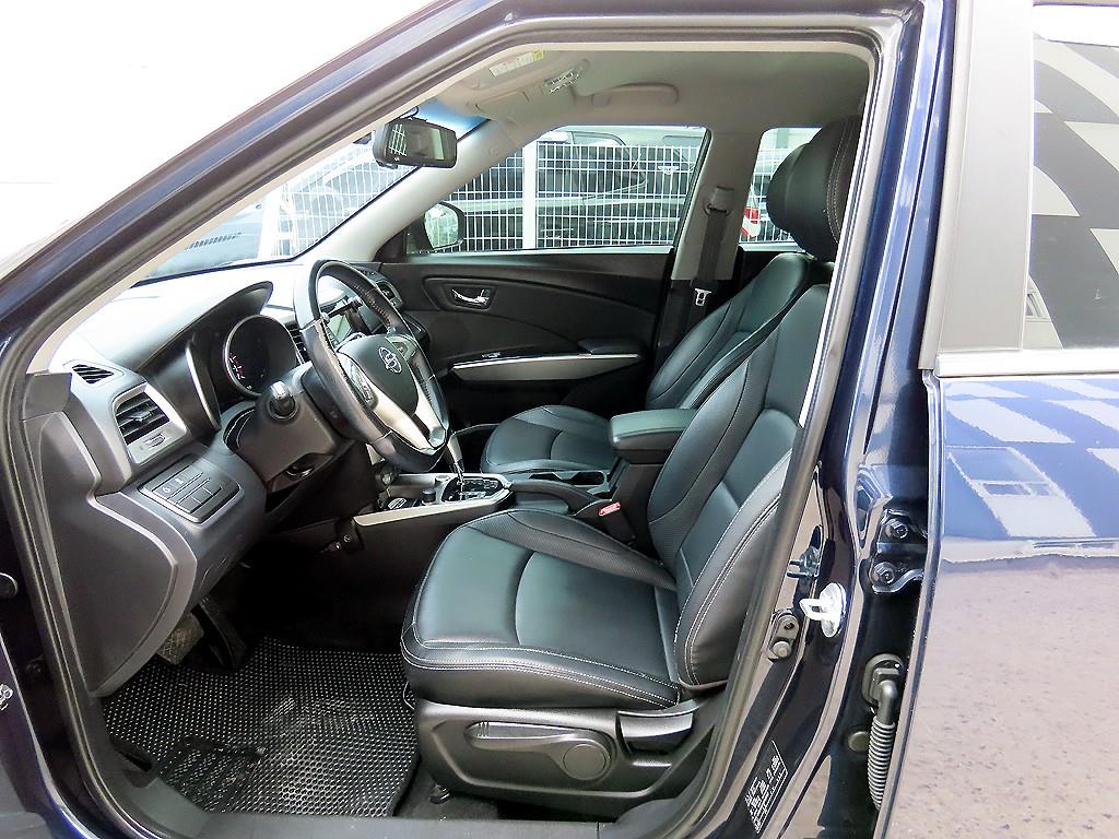 Ssangyong Tivoli - Vista 5