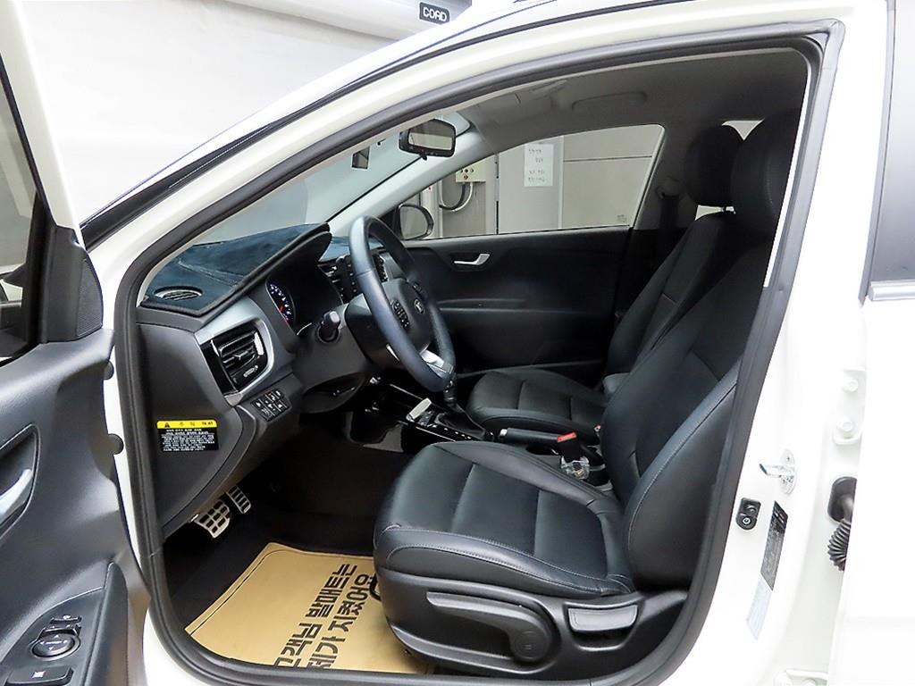 KIA Stonic - Vista 5