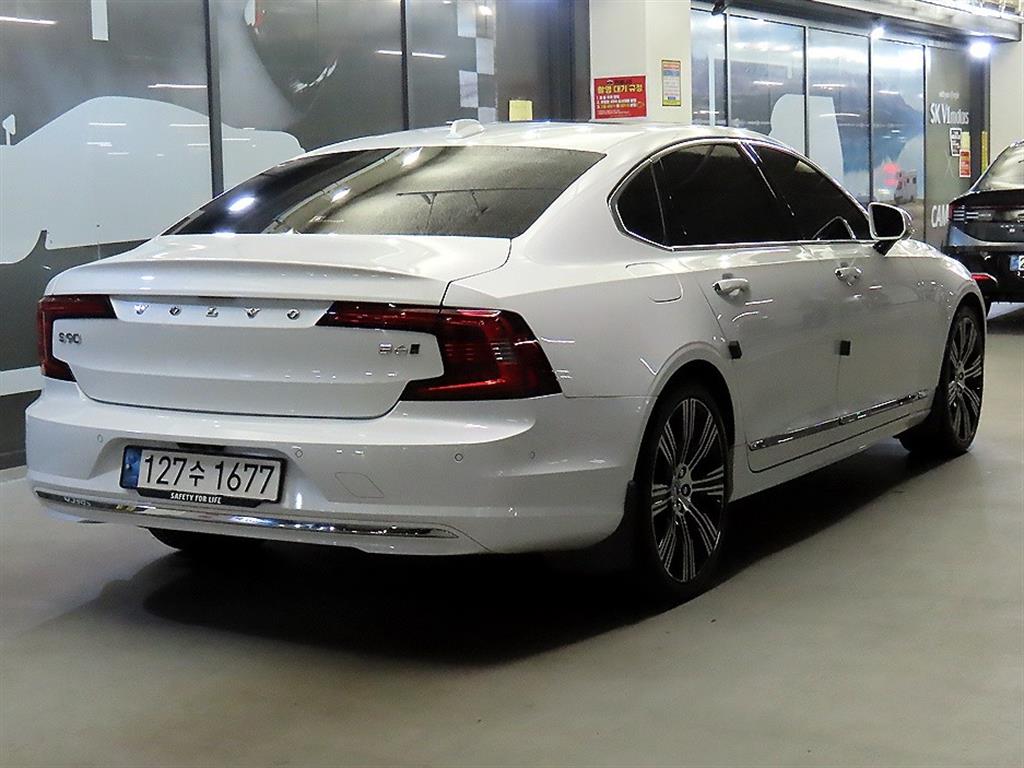 Volvo S90 - Vista 4