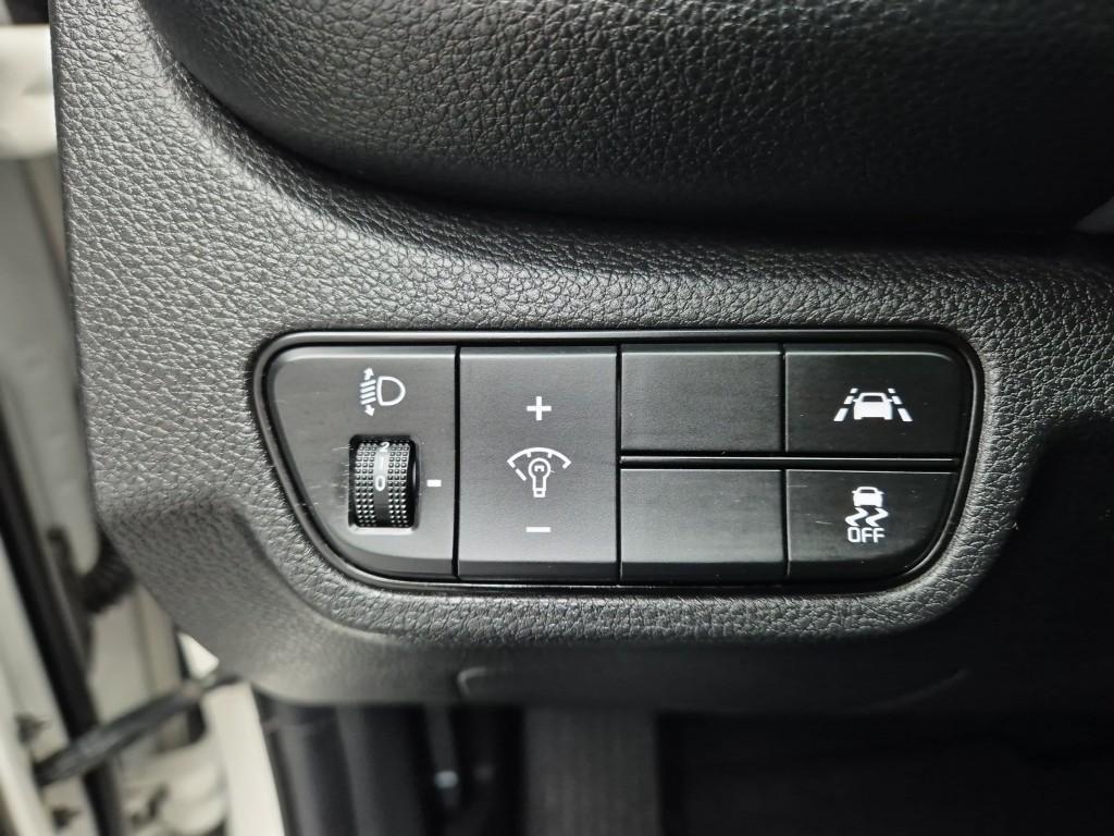 KIA Seltos 2023 Blanco - Importación desde Corea - HF Imports Iquique - Foto 16