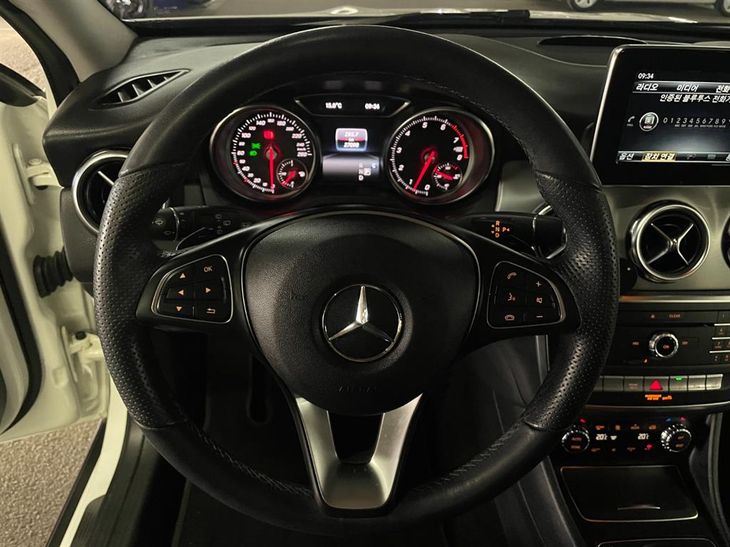 Mercedes Benz GLA Class 2019 Blanco - Importación desde Corea - HF Imports Iquique - Foto 20