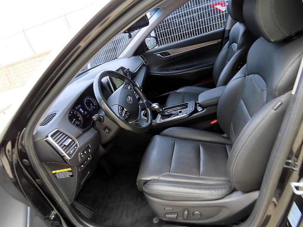 HYUNDAI Grandeur - Vista 5