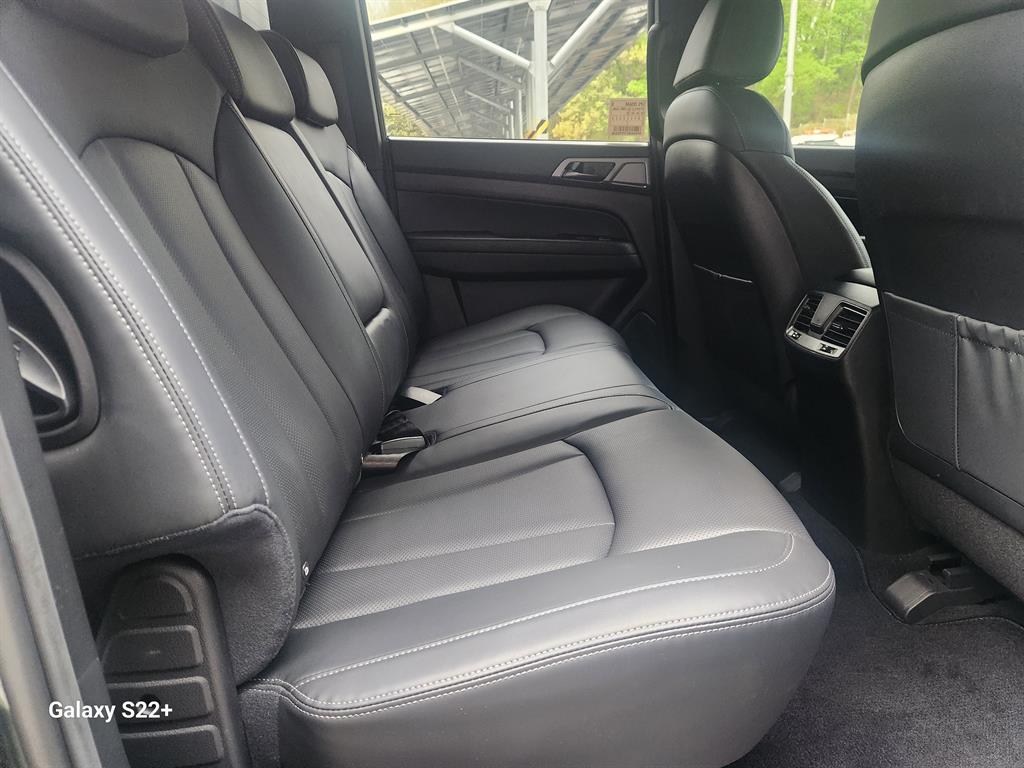 Ssangyong Rexton - Vista 10