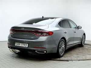HYUNDAI Grandeur - Vista 8