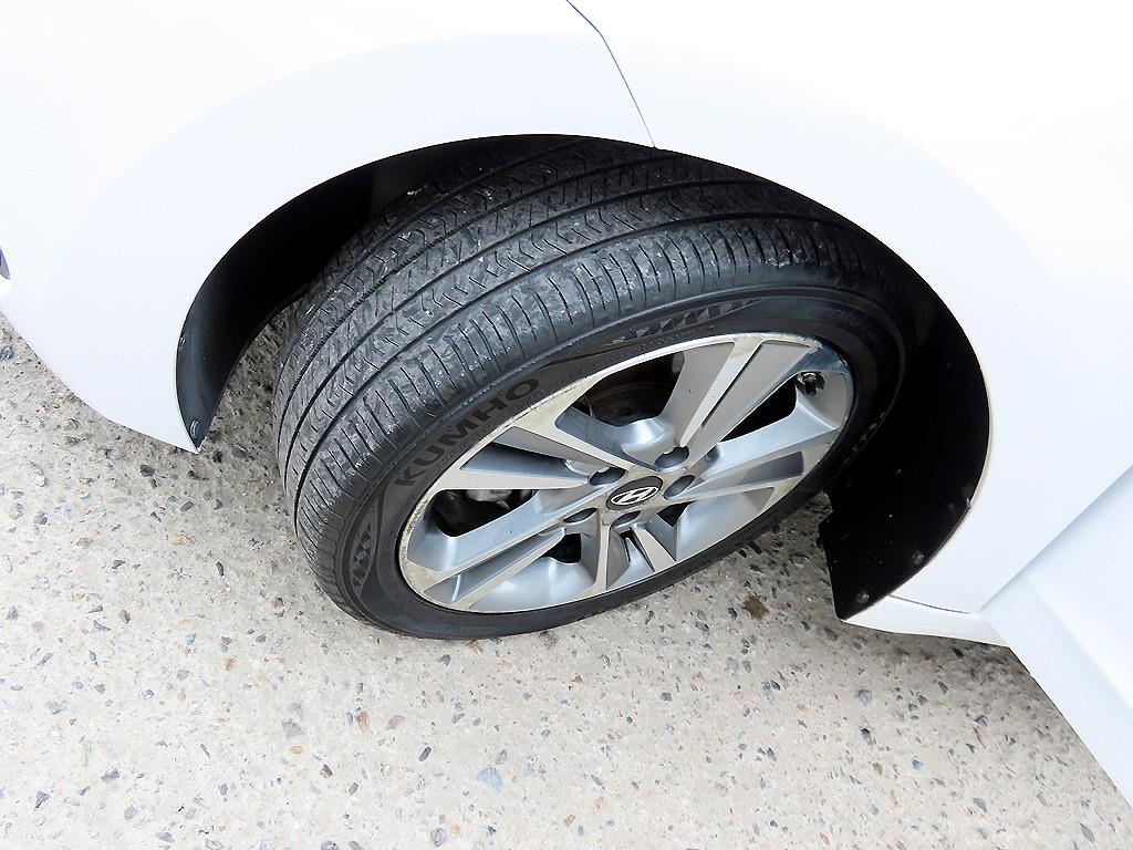 HYUNDAI Avante 2018 Blanco - Importación desde Corea - HF Imports Iquique - Foto 18