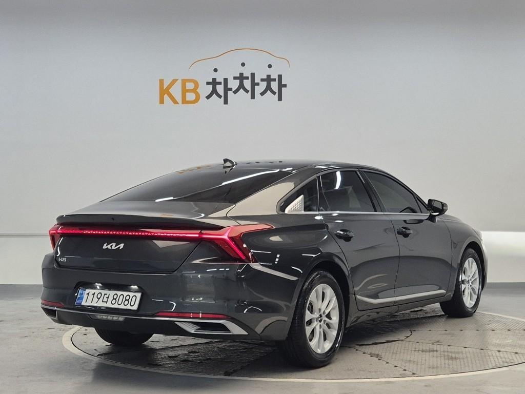KIA K8 - Vista 3